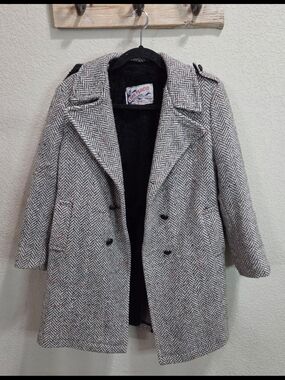 Herringbone Wool-Blend Peacoat in Gray by Lake Placid #Vintage